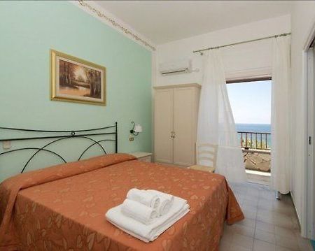 Hotel Calanca Marina di Camerota Exteriör bild